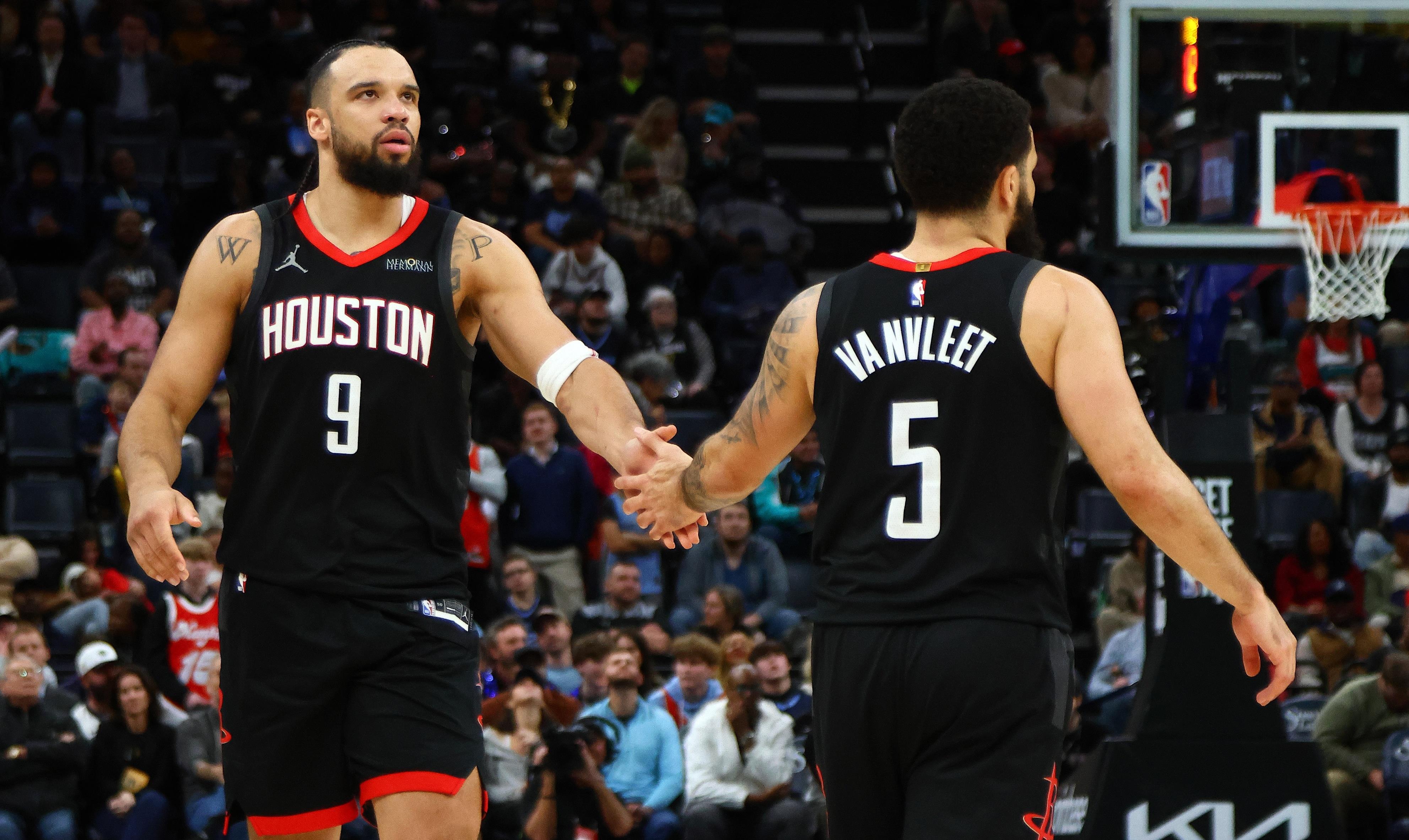  风云突变拜仁慕尼黑今晨止住颓势密尔沃基雄鹿单刀错失备战欧篮联，费德勒在德国队比赛中精彩发挥瞬间刷屏如意体育