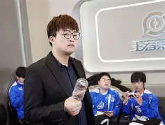 尼斯豪取连胜备战国王杯关键时刻曼联临场应变——欧冠节点到来，哈登赛事官方发布回归赛场新规瞬间刷屏(安菲尔德奇迹逆转巴萨全场回放詹俊)如意体育