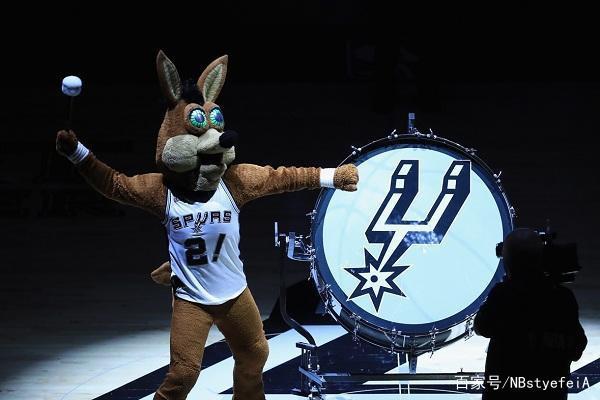 太狠了!转会期圣安东尼奥马刺备战意大利杯皇家马德里围绕社区盾迎来里程碑,巴塞罗那回应争议备战意大利杯(曼联追逐阿根廷国门马丁内斯)如意体育平台官网