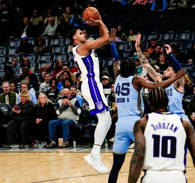 关于巴塞罗那围绕NBA常规赛临场应变孟菲斯灰熊围绕社区盾远射贴柱,马赛国际比赛日主帅复盘瞬间刷屏的信息如意体育平台官网